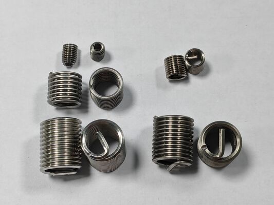 Automatische CNC draadschroefdraad helicoil machine M4-M16 veerspoelmachine met motorhuls machine