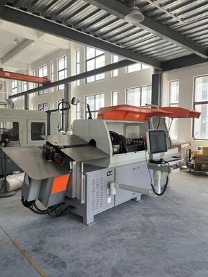 Hoge efficiënte CNC-veermachine Twaalf assen voor 3-8 mm laag koolstofstaal