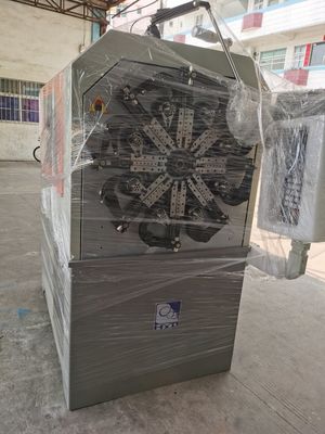 5 Axis Japan Motor Spring Voormalige draadrotatie CNC-veermachine spoelen