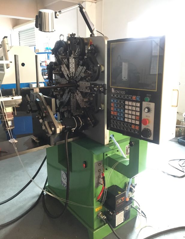 Zes Assen CNC Lentemachine 0,2 - 2,3 mm Hoge snelheidsdraadvormmachines
