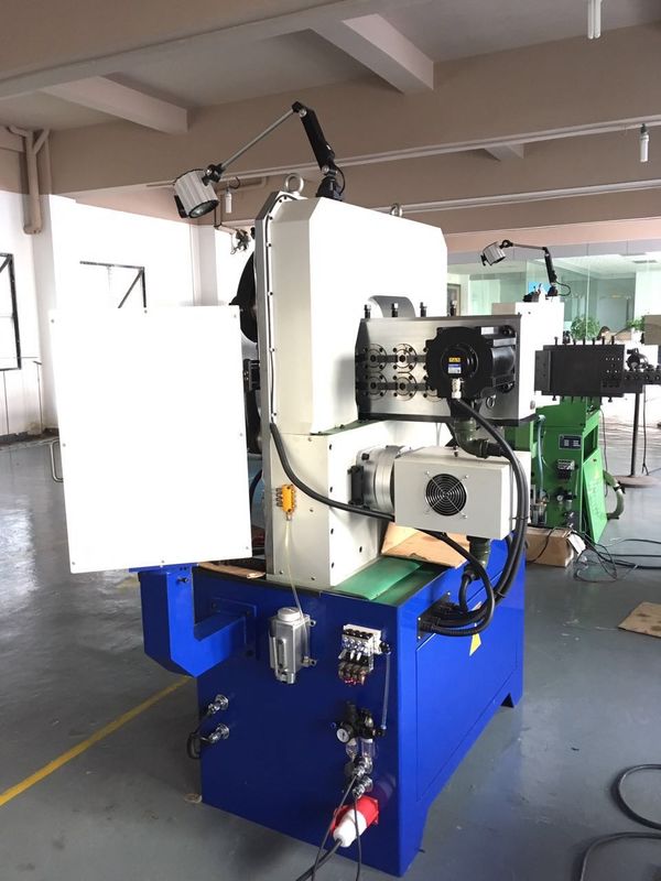 0,8 - 4,0 mm CNC-draadvormmachine met drie assen en 60 RPM nokkenaandrijfsystemen